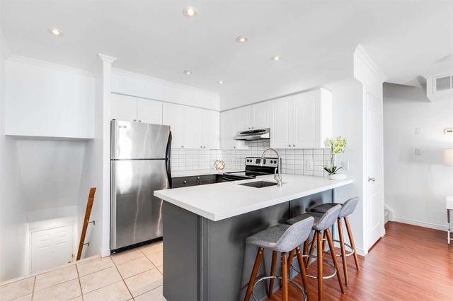 605 - 12 Sudbury St, Townhouse with 2 bedrooms, 1 bathrooms and 1 parking in Toronto ON | Image 22