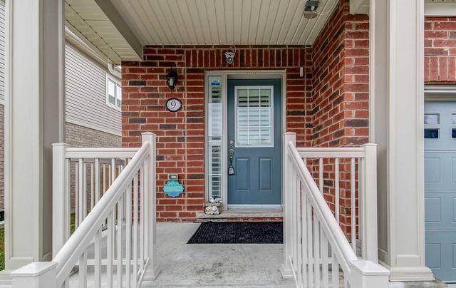 9 Frasson Dr, House attached with 3 bedrooms, 3 bathrooms and 2 parking in Guelph ON | Image 23