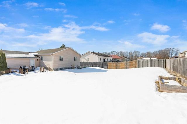 86 Oxley Dr, House detached with 3 bedrooms, 2 bathrooms and 5 parking in Penetanguishene ON | Image 10