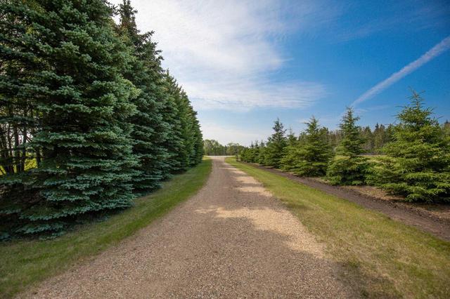 2010 Township Road 412, House detached with 4 bedrooms, 2 bathrooms and 2 parking in Lacombe County AB | Image 9