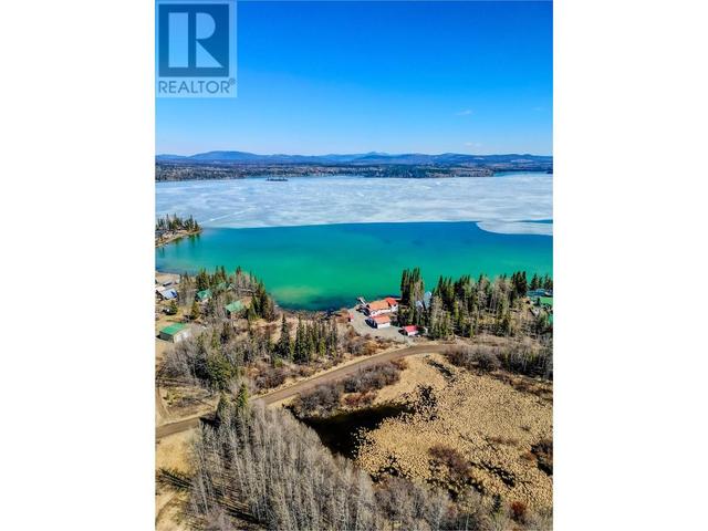 7651 Larson Road, House detached with 4 bedrooms, 2 bathrooms and null parking in Cariboo L BC | Image 2