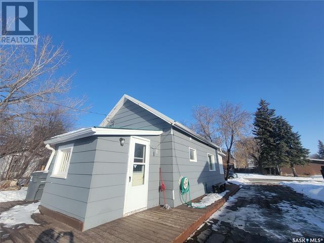 313 1st Street W, House detached with 2 bedrooms, 1 bathrooms and null parking in Wilkie SK | Image 26
