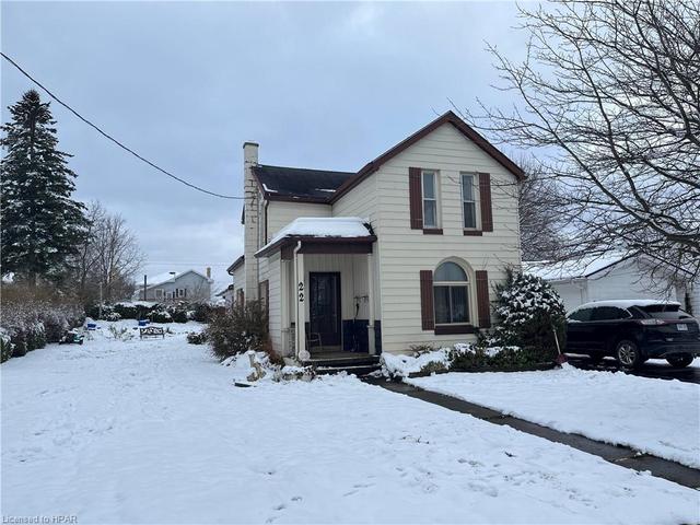 22 Charles Street, House detached with 3 bedrooms, 1 bathrooms and 2 parking in North Huron ON | Image 2