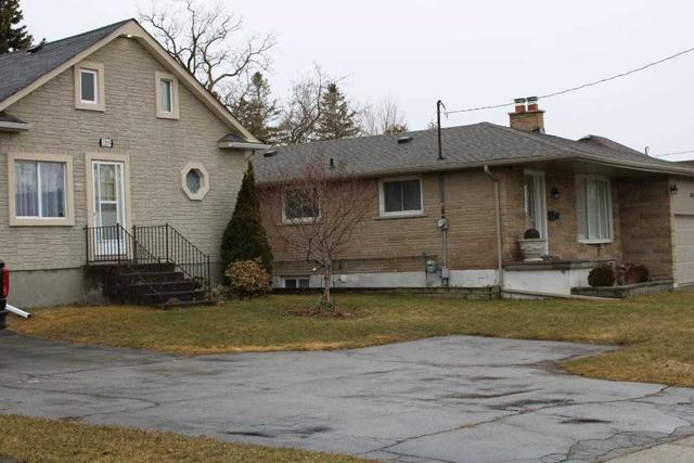 1259 King St E, House detached with 3 bedrooms, 1 bathrooms and 5 parking in Oshawa ON | Image 9