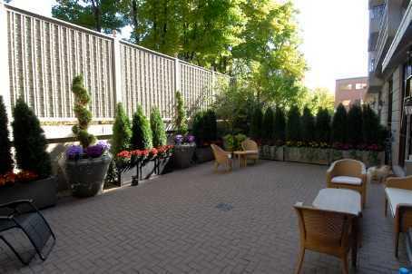 101 - 2 Roxborough St E, Condo with 2 bedrooms, 2 bathrooms and 1 parking in Toronto ON | Image 9