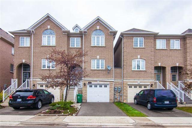 5789 Tiz Rd, House attached with 3 bedrooms, 4 bathrooms and 1 parking in Mississauga ON | Image 1