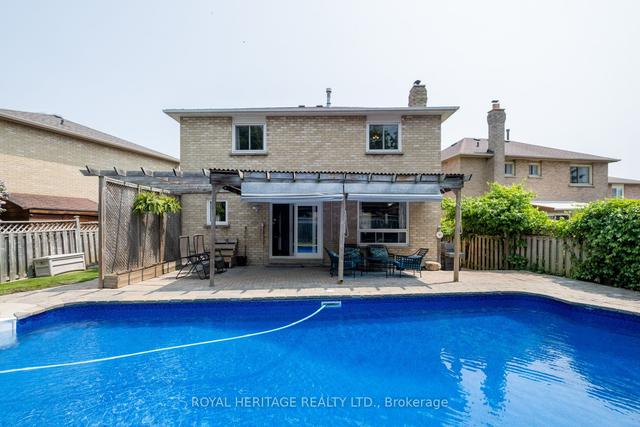 1512 Boyne Crt, House detached with 4 bedrooms, 3 bathrooms and 4 parking in Pickering ON | Image 30