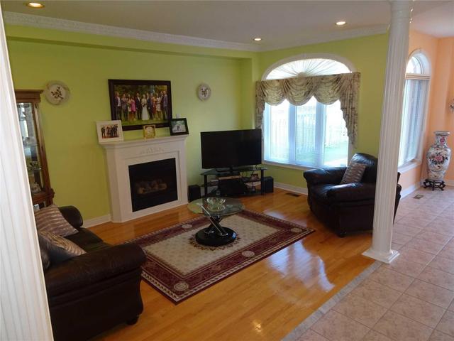 17 Hoake Rd, House detached with 4 bedrooms, 3 bathrooms and 2 parking in Markham ON | Image 7