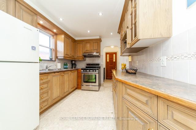 187 Cameron Ave, House detached with 2 bedrooms, 2 bathrooms and 4 parking in Toronto ON | Image 34