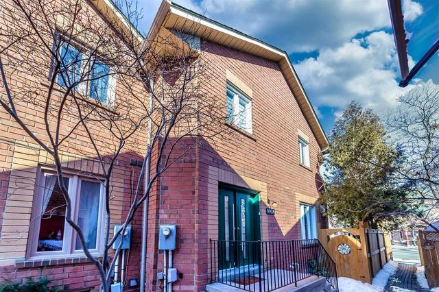 9904 Keele St, House attached with 3 bedrooms, 3 bathrooms and 2 parking in Vaughan ON | Image 1