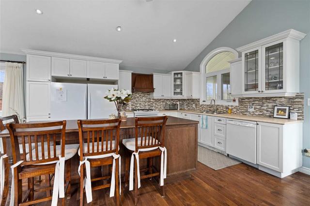 100 Essa Rd, House detached with 2 bedrooms, 5 bathrooms and 7 parking in Barrie ON | Image 9