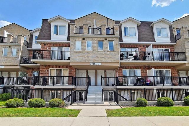 2022 - 3031 Finch Ave W, Townhouse with 1 bedrooms, 1 bathrooms and 1 parking in Toronto ON | Image 1