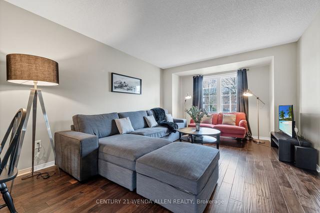 82 - 10 Bassett Blvd, Townhouse with 3 bedrooms, 2 bathrooms and 2 parking in Whitby ON | Image 3