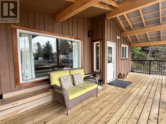 4642 Marten Drive, House detached with 3 bedrooms, 2 bathrooms and null parking in Kitimat Stikine C (Part 1) BC | Image 4