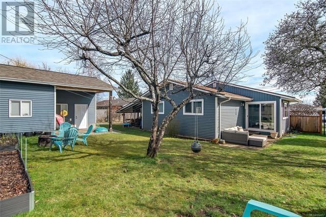 2062 Palmer Rd, House detached with 3 bedrooms, 1 bathrooms and 4 parking in Campbell River BC | Image 26