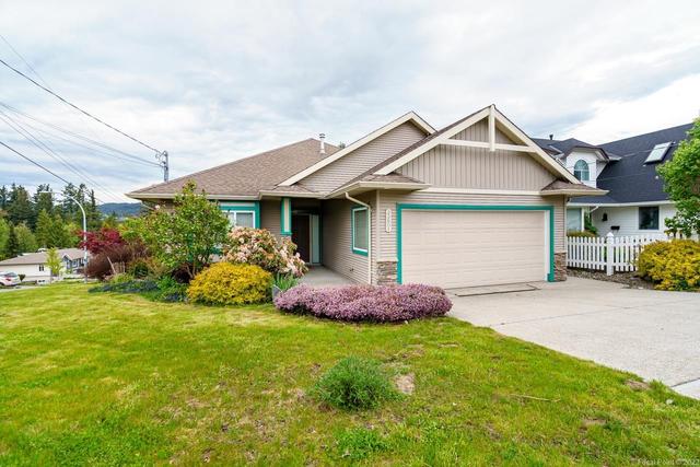 33601 Cherry Avenue, House detached with 5 bedrooms, 3 bathrooms and 6 parking in Mission BC | Image 2