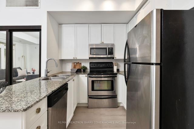 th29 - 80 Carr St, Townhouse with 2 bedrooms, 2 bathrooms and 0 parking in Toronto ON | Image 9