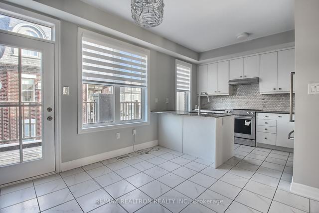 6 - 8 Church St, House attached with 3 bedrooms, 3 bathrooms and 2 parking in Vaughan ON | Image 11