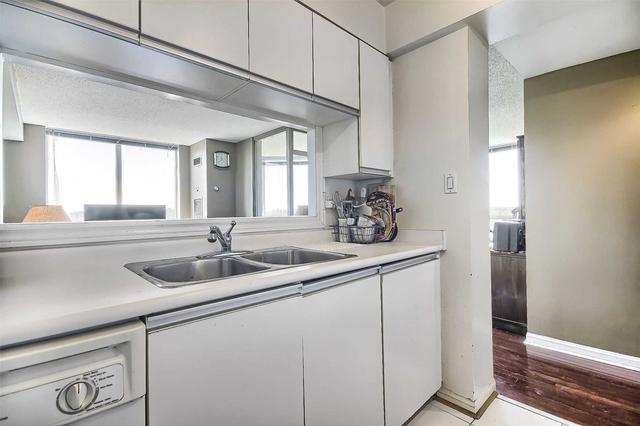 1604 - 1 Hickory Tree Rd, Condo with 2 bedrooms, 2 bathrooms and 1 parking in Toronto ON | Image 6