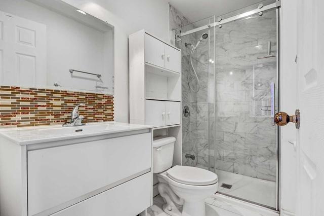 1301 Dupont St, House detached with 3 bedrooms, 3 bathrooms and 2 parking in Toronto ON | Image 27
