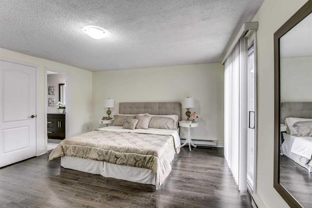 40 Mccallum Crt, Townhouse with 3 bedrooms, 3 bathrooms and 1 parking in Brampton ON | Image 14