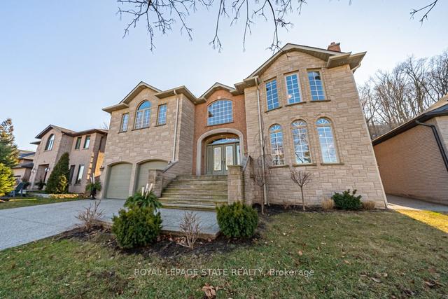 82 Maple Dr, House detached with 4 bedrooms, 5 bathrooms and 8 parking in Hamilton ON | Image 34