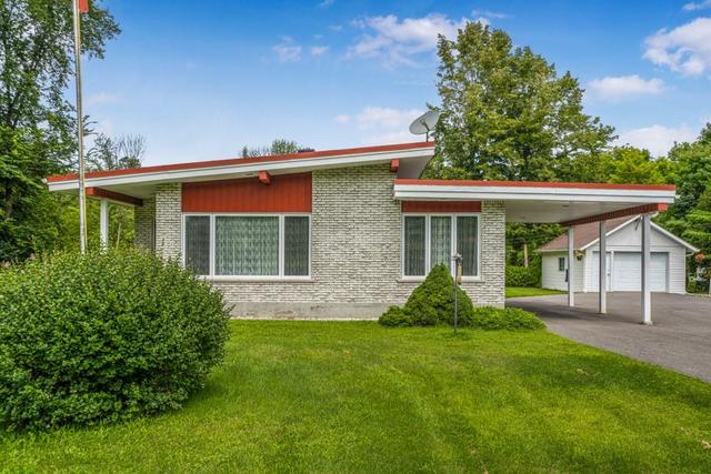 2897 Front Road, Hawkesbury, ON, K6A2R2 | Card Image