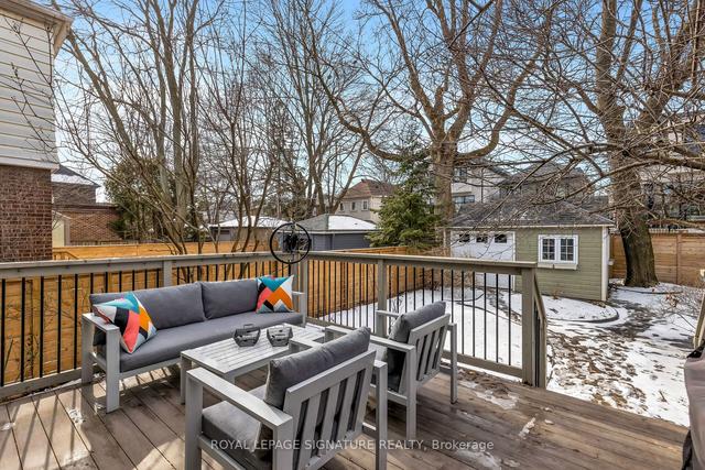 44 Heddington Ave, House detached with 3 bedrooms, 2 bathrooms and 2 parking in Toronto ON | Image 5