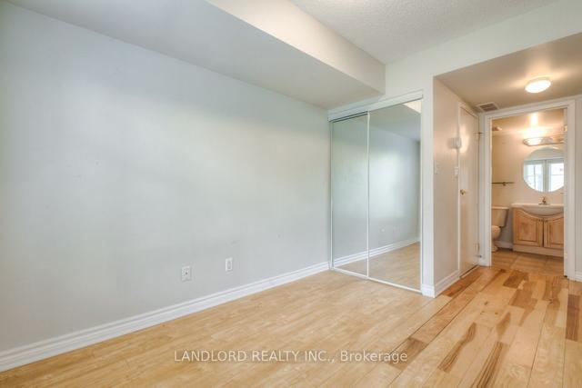 1221 - 21 Pirandello St, Townhouse with 2 bedrooms, 2 bathrooms and 0 parking in Toronto ON | Image 2