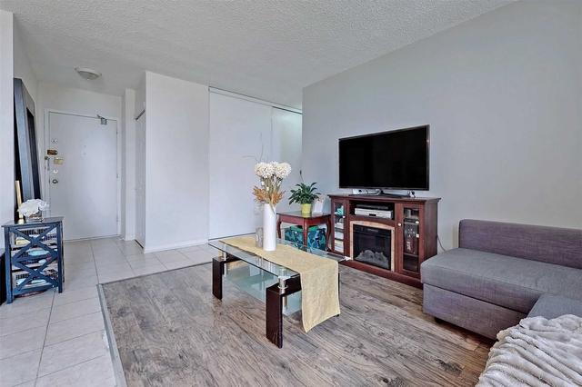 502 - 940 Caledonia Rd, Condo with 3 bedrooms, 1 bathrooms and 1 parking in Toronto ON | Image 38