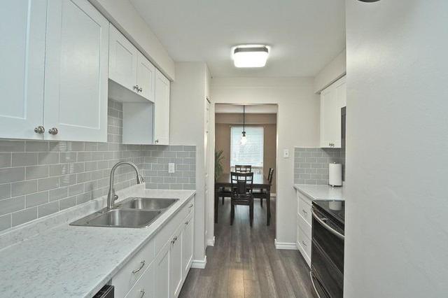 44 - 155 Glovers Rd, Townhouse with 3 bedrooms, 2 bathrooms and 1 parking in Oshawa ON | Image 11