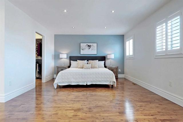 1341 Clarence St, House detached with 4 bedrooms, 6 bathrooms and 5 parking in Vaughan ON | Image 7
