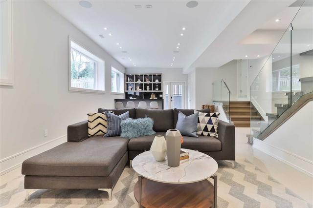 11 Fordham Pl, House detached with 5 bedrooms, 6 bathrooms and 6 parking in Toronto ON | Image 19