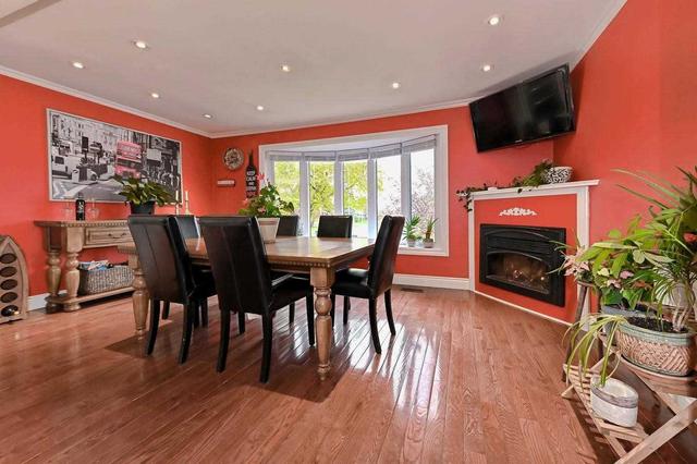 48 Grassmere Cres W, House detached with 4 bedrooms, 2 bathrooms and 5 parking in Brampton ON | Image 10