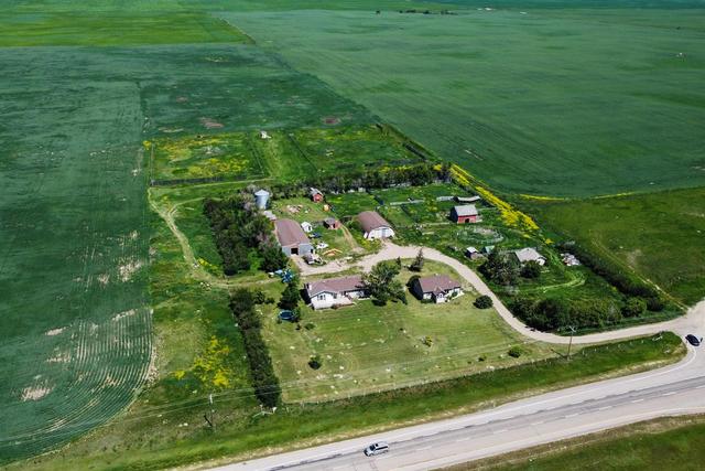 203044a Highway 1, House detached with 7 bedrooms, 3 bathrooms and null parking in Wheatland County AB | Image 13