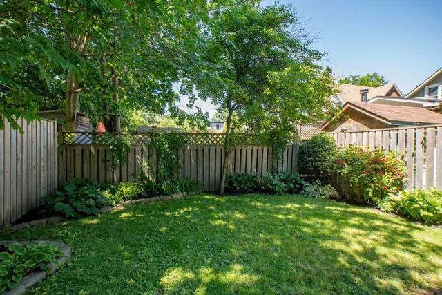 214 Chisholm Ave, House detached with 3 bedrooms, 4 bathrooms and 2 parking in Toronto ON | Image 19