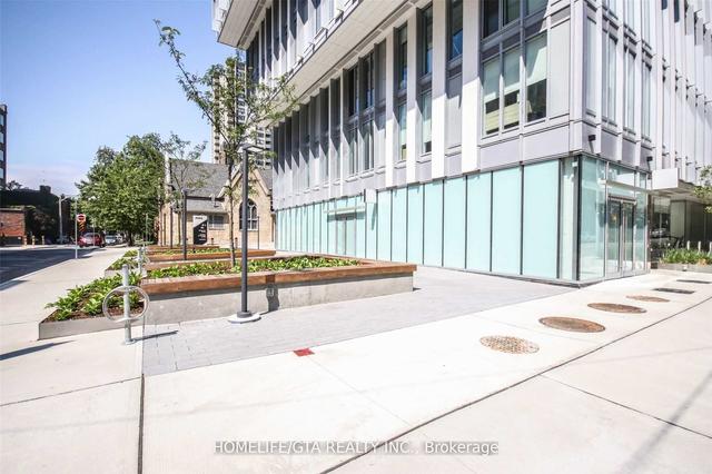 705 - 50 Mccaul St, Condo with 2 bedrooms, 1 bathrooms and 1 parking in Toronto ON | Image 12