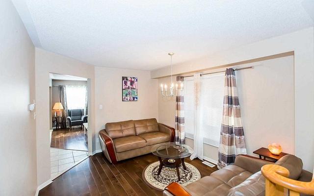 139 Sugarhill Dr, House semidetached with 4 bedrooms, 3 bathrooms and 2 parking in Brampton ON | Image 5