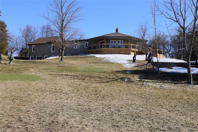 5915 Fifth Line, House detached with 4 bedrooms, 3 bathrooms and 20 parking in Erin ON | Image 7