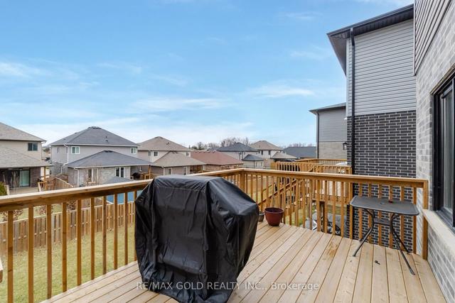 14 Sutherland Cres, House detached with 4 bedrooms, 3 bathrooms and 4 parking in Ingersoll ON | Image 4