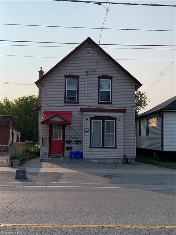 667 Montreal Street, House detached with 3 bedrooms, 2 bathrooms and null parking in Kingston ON | Image 2