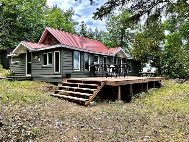 0 Beattys Island, House detached with 3 bedrooms, 2 bathrooms and null parking in North Algona Wilberforce ON | Image 1
