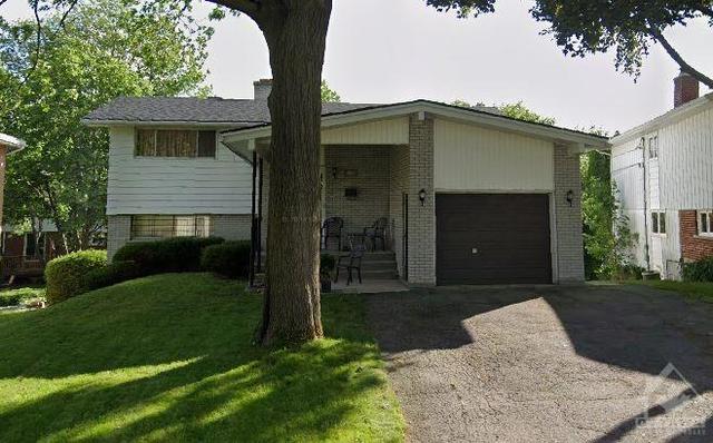 1186 Bonnie Crescent, House detached with 4 bedrooms, 2 bathrooms and 4 parking in Ottawa ON | Image 1