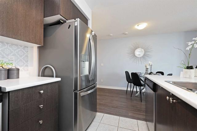 808 - 8 Trent Ave, Condo with 2 bedrooms, 2 bathrooms and 1 parking in Toronto ON | Image 4
