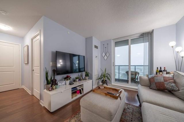 1406 - 205 Sherway Gardens Rd, Condo with 1 bedrooms, 1 bathrooms and 1 parking in Toronto ON | Image 2