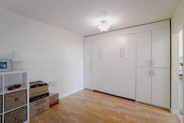 1218 - 1625 Bloor St, Condo with 2 bedrooms, 2 bathrooms and 1 parking in Mississauga ON | Image 2