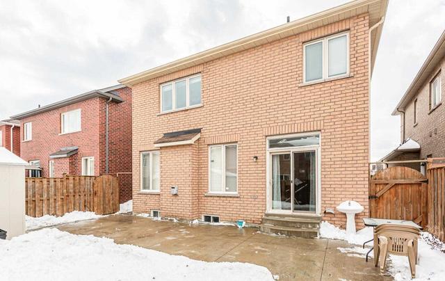 21 Sherbrooke St, House detached with 4 bedrooms, 5 bathrooms and 6 parking in Brampton ON | Image 35