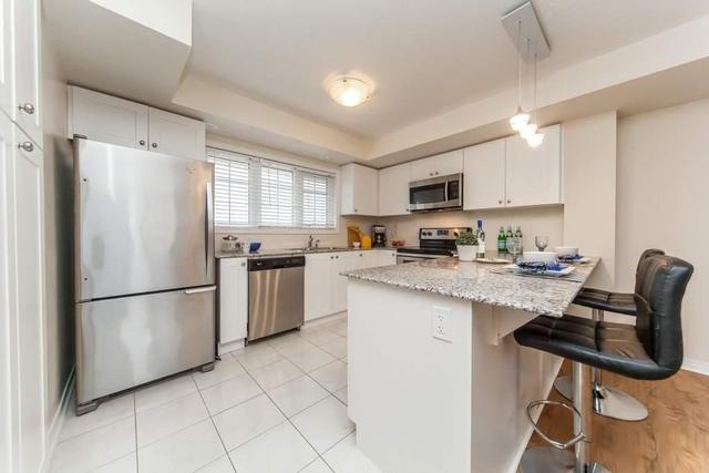 64 Abela Lane, Townhouse with 3 bedrooms, 2 bathrooms and 1 parking in Ajax ON | Image 7