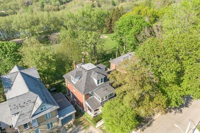 130 Ballantyne Avenue, House semidetached with 5 bedrooms, 2 bathrooms and null parking in Stratford ON | Image 41