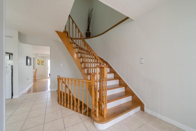 601 Galloway Cres, House detached with 3 bedrooms, 4 bathrooms and 4 parking in Mississauga ON | Image 19